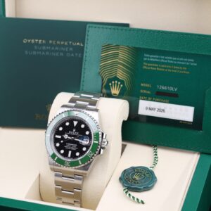 Discontinued sports wristwatch with bold design