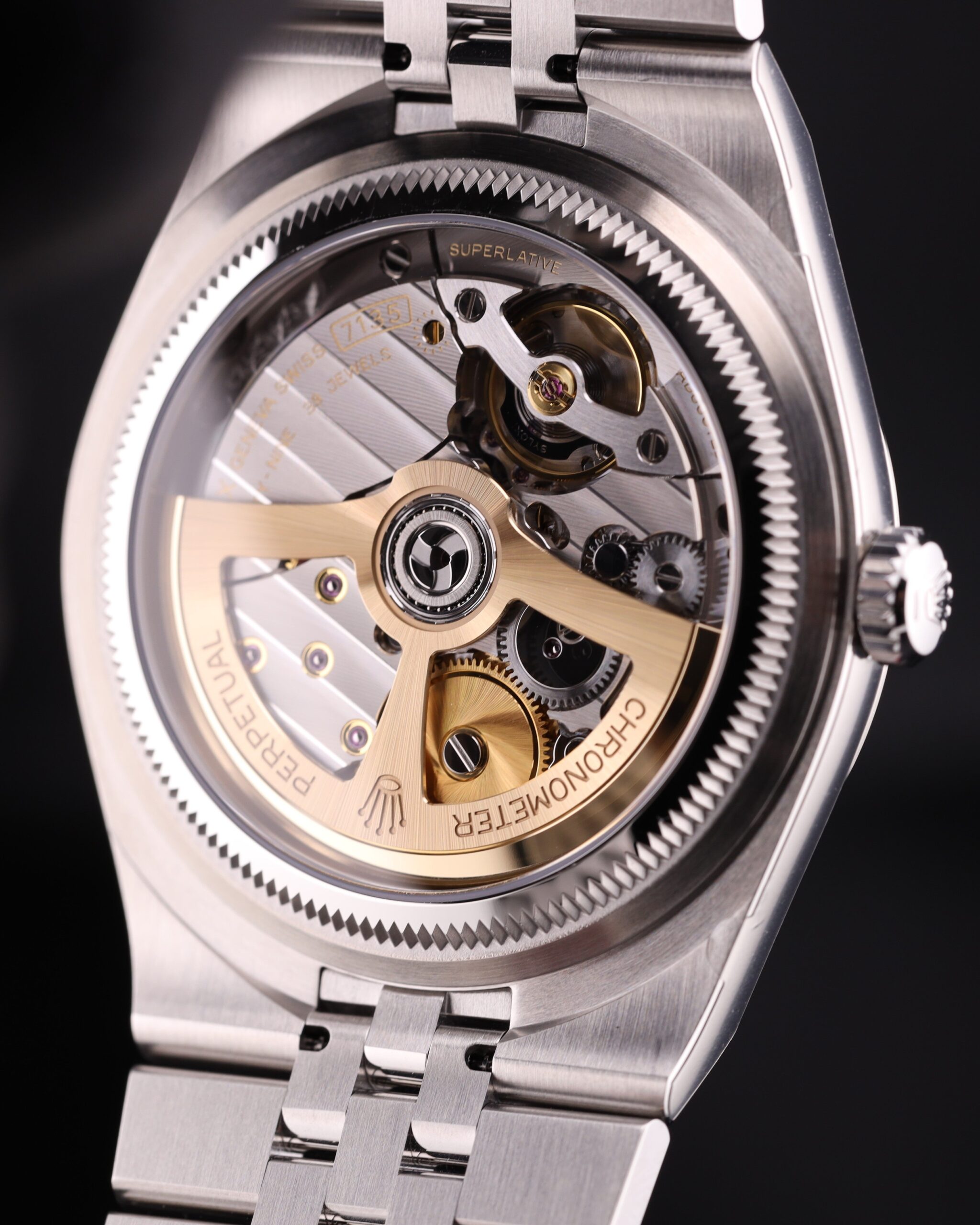 Retro automatic watch with original lume