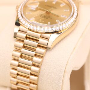 Classic vintage dress watch with compact case
