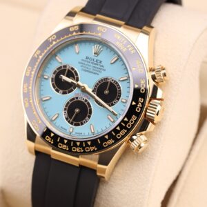 Vintage mechanical wristwatch with classic dial