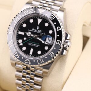 Vintage diver watch with original bezel