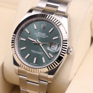 Vintage dress watch with original movement