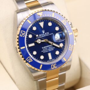 Vintage diver watch with original bezel