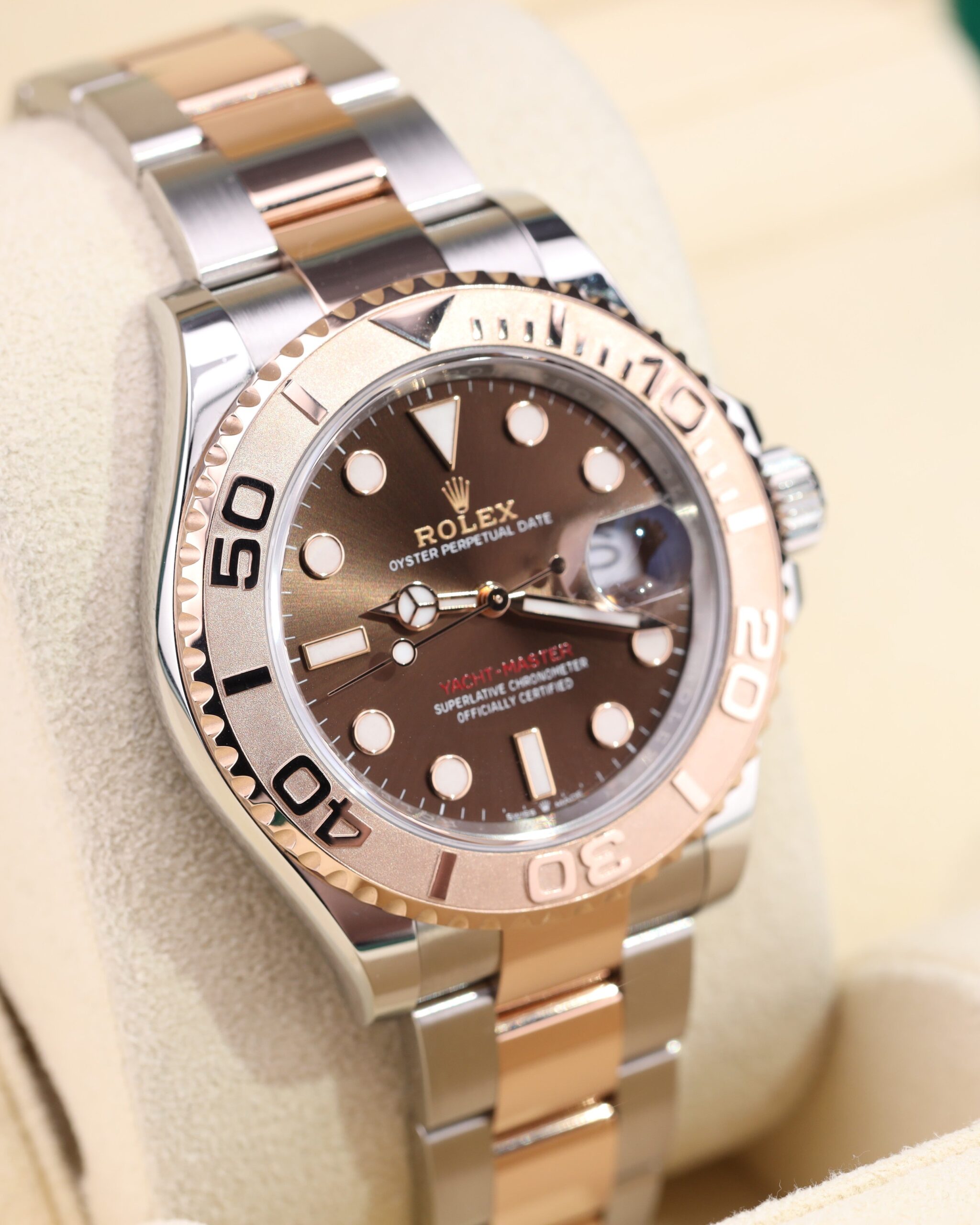 Vintage diver watch with original bezel