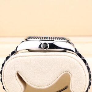 Discontinued sports wristwatch with steel bracelet