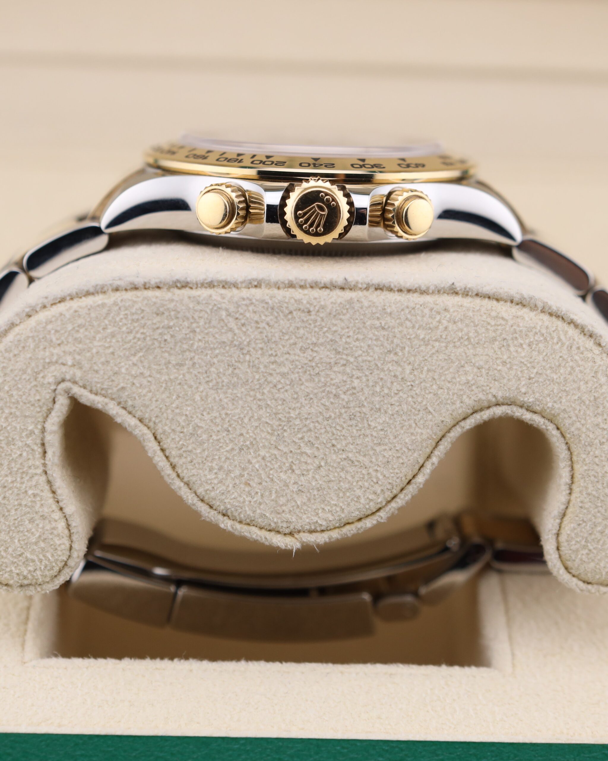 Vintage dress watch with original dial and patina