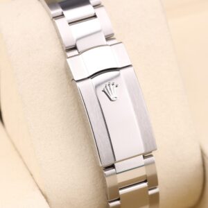 Vintage mechanical wristwatch close-up