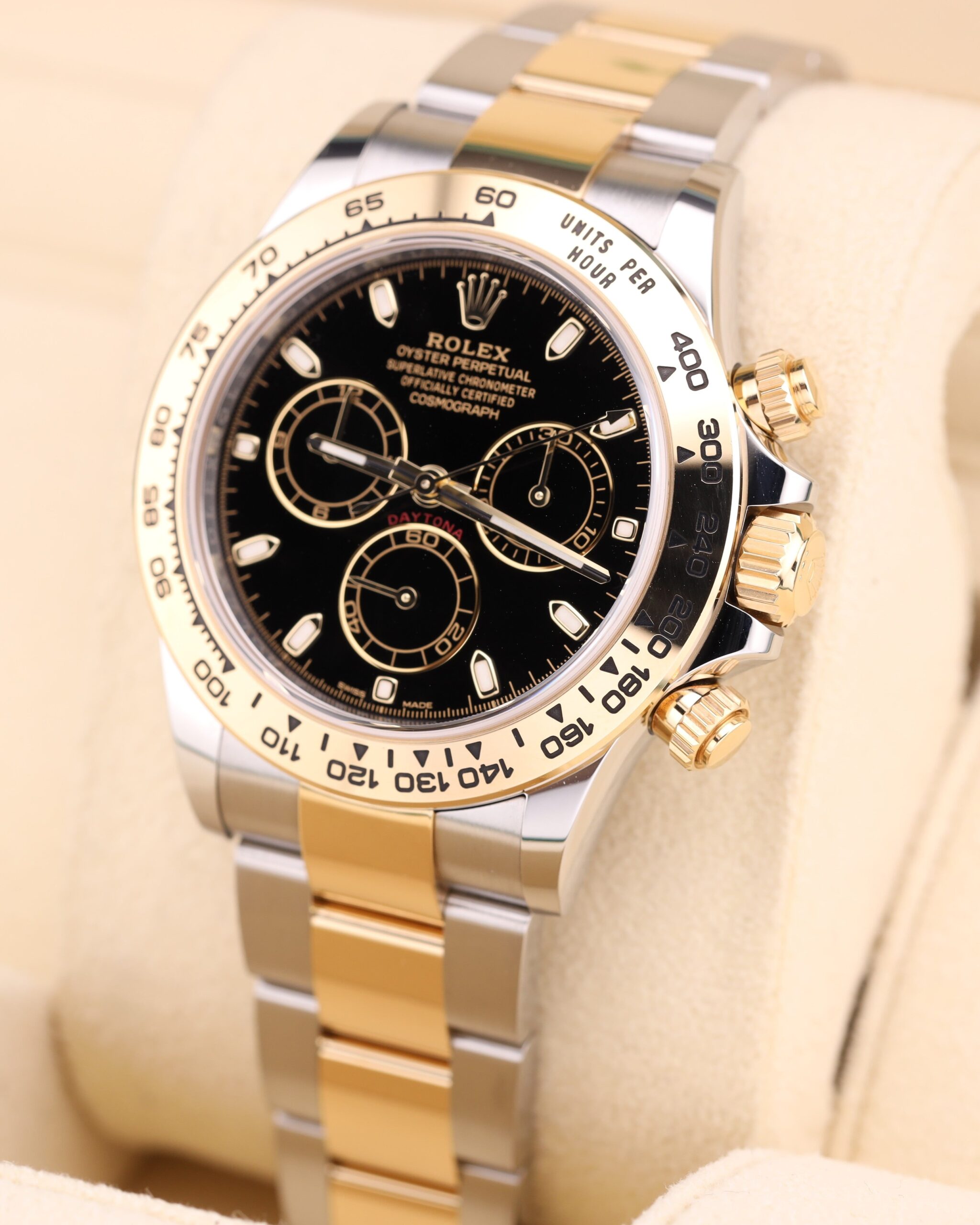 Discontinued sports wristwatch with bold dial