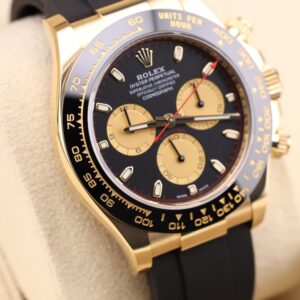 Retro automatic wristwatch with original lume
