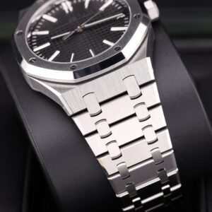 Vintage mechanical wristwatch with patina dial