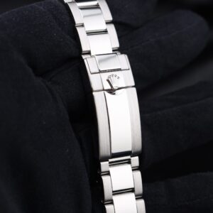Discontinued sports wristwatch with steel case
