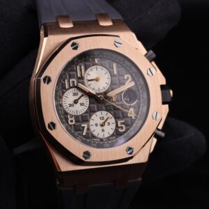 Vintage mechanical wristwatch with patina dial