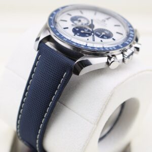 Vintage diver watch with original bezel