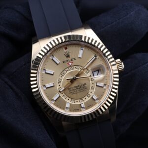Rare discontinued diver watch with original bezel