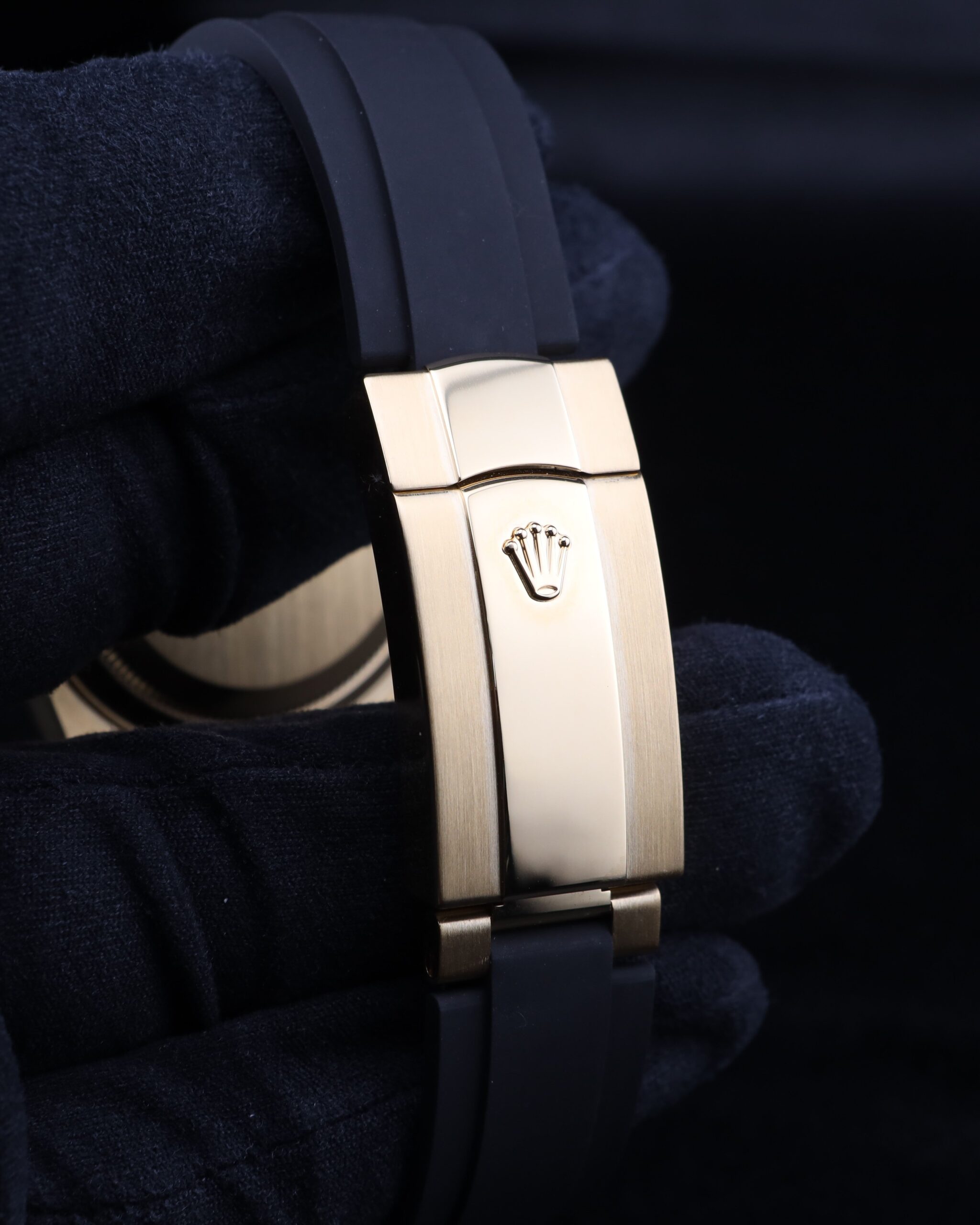Mid-size vintage dress watch with clean dial