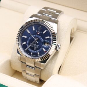 Discontinued sports wristwatch with steel case