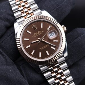 Vintage diver watch with original bezel
