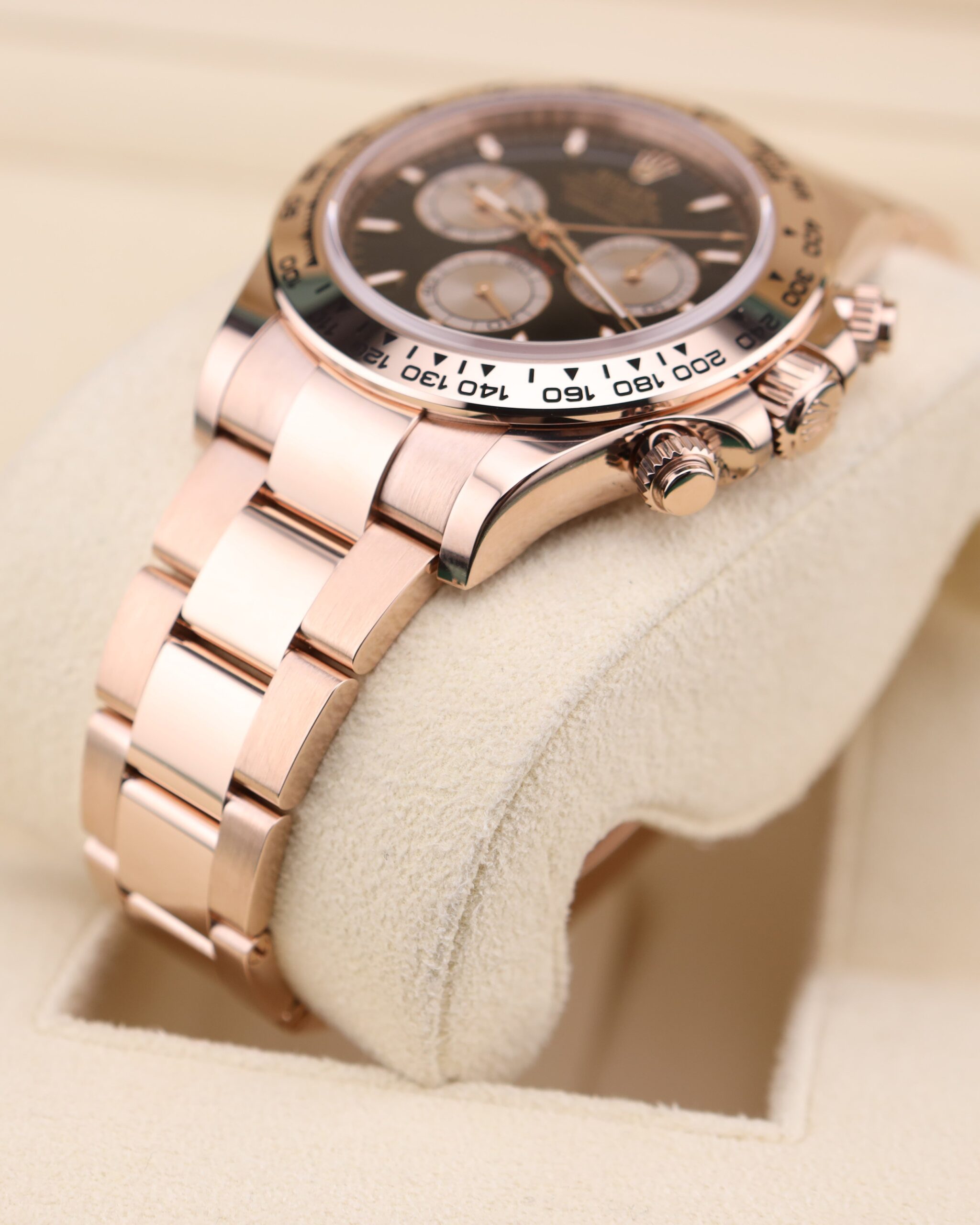 Retro chronograph watch with original lume