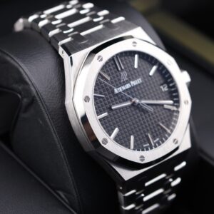 Vintage dress watch with original dial