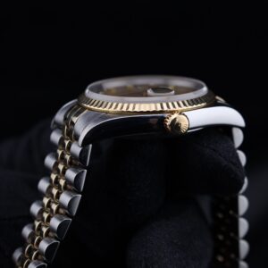 Discontinued sports wristwatch with steel case