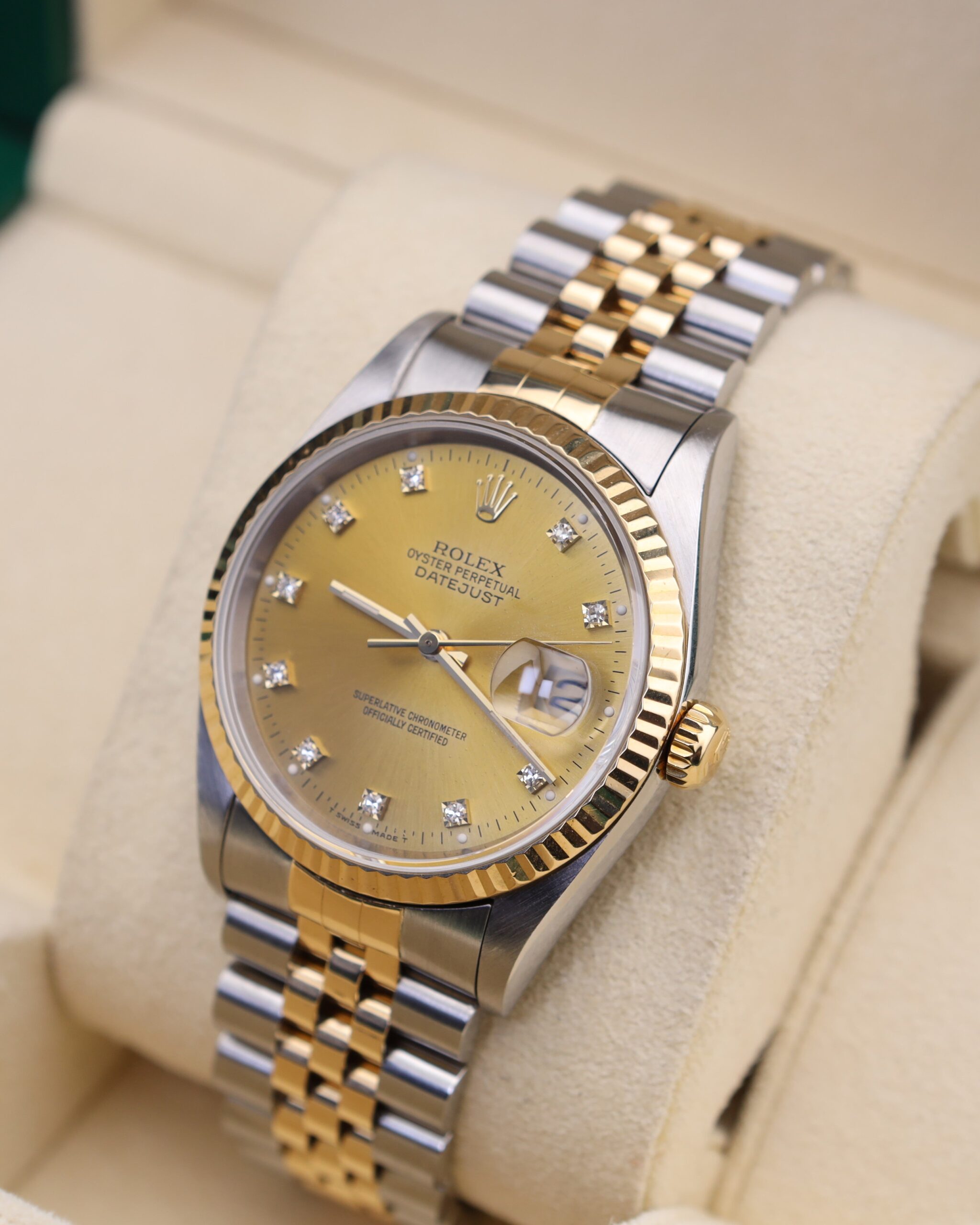 Discontinued sports wristwatch with steel bracelet