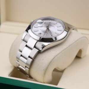 Vintage mechanical wristwatch with classic dial