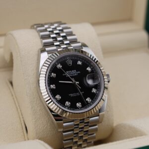 Diamond marker black dial luxury wristwatch