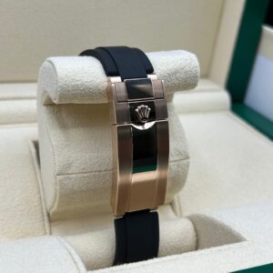 Luxury rose gold chronograph watch black dial