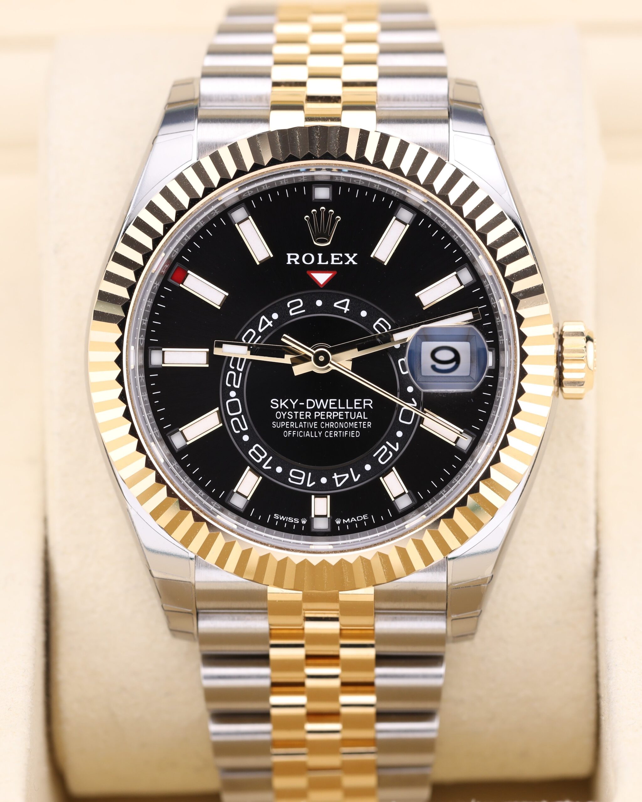 Luxury two-tone wristwatch with black dial